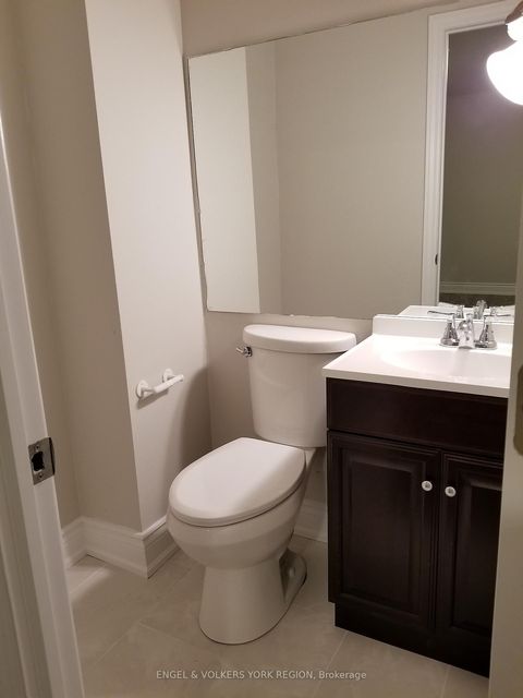 Photo 32 at 718 Mountview Place E, Leslie Valley, Newmarket