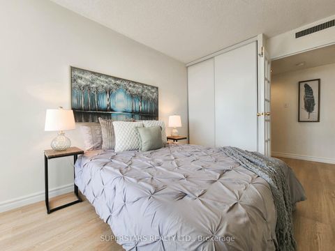 Photo 15 at 813 - 150 Alton Towers Circle, Milliken, Toronto