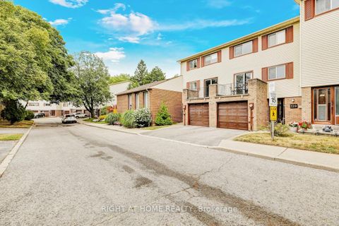 Photo 1 at 129 Jenny Wren Way, Hillcrest Village, Toronto