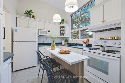 Photo 7 at 129 Jenny Wren Way, Hillcrest Village, Toronto