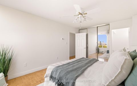 Photo 22 at 1008 - 5 Vicora Linkway Way, Flemingdon Park, Toronto