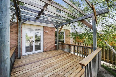 Photo 34 at 45 Garden Drive, Allandale Heights, Barrie