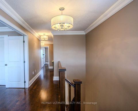 Photo 15 at 38 Catherine Drive, Painswick South, Barrie