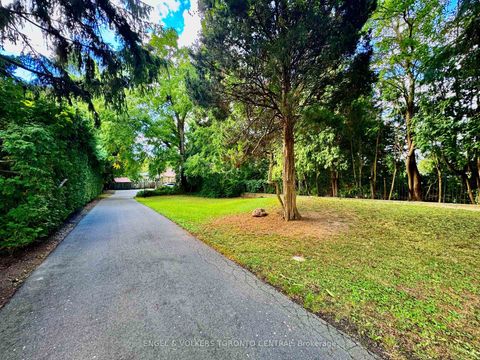 Photo 3 at 85 Yorkleigh Avenue, Humber Heights, Toronto