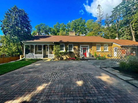 Photo 11 at 85 Yorkleigh Avenue, Humber Heights, Toronto