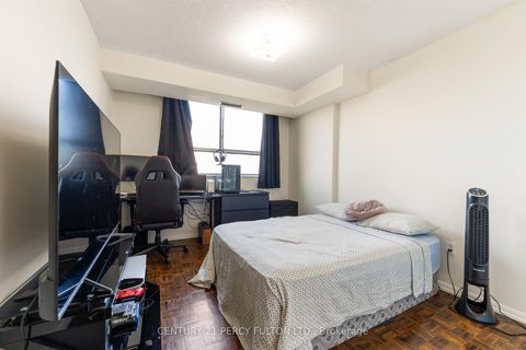 Photo 11 at 709 - 10 Stonehill Court, L'Amoreaux, Toronto
