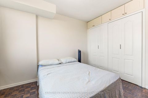 Photo 13 at 709 - 10 Stonehill Court, L'Amoreaux, Toronto