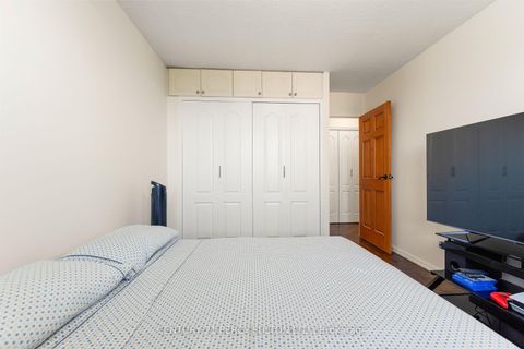 Photo 14 at 709 - 10 Stonehill Court, L'Amoreaux, Toronto