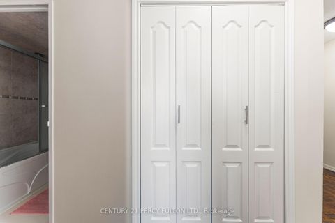 Photo 21 at 709 - 10 Stonehill Court, L'Amoreaux, Toronto