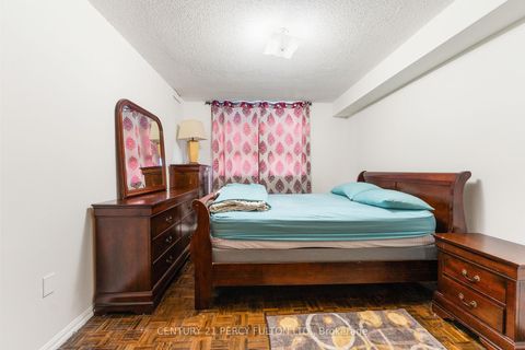 Photo 22 at 709 - 10 Stonehill Court, L'Amoreaux, Toronto