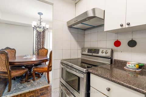 Photo 29 at 709 - 10 Stonehill Court, L'Amoreaux, Toronto