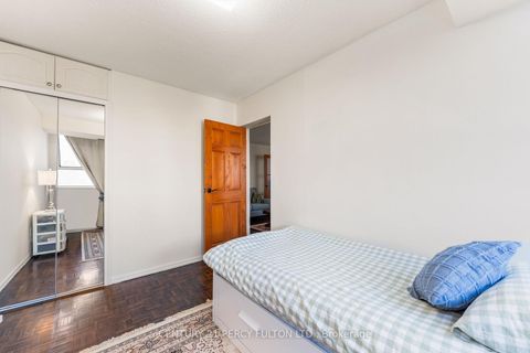 Photo 37 at 709 - 10 Stonehill Court, L'Amoreaux, Toronto