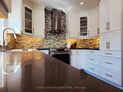 Photo 5 at 38 SHERWOOD Court, Northwest, Barrie Photo 5 at 38 SHERWOOD Court, Northwest, Barrie