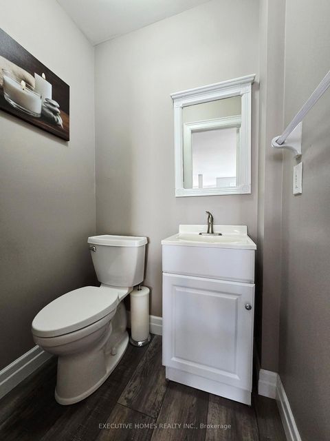 Photo 8 at 38 SHERWOOD Court, Northwest, Barrie Photo 8 at 38 SHERWOOD Court, Northwest, Barrie