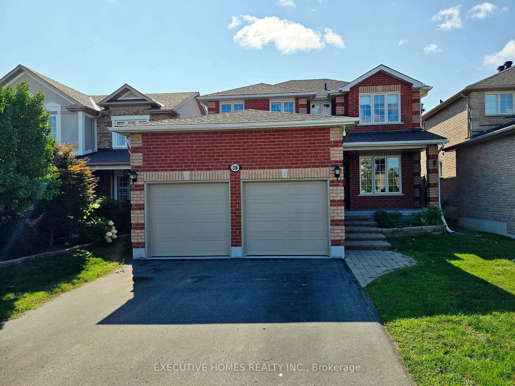 38 SHERWOOD Court, Northwest, Barrie photo 4 38 SHERWOOD Court, Northwest, Barrie photo 4