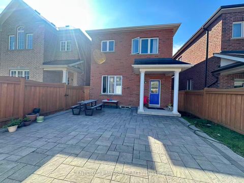 Photo 3 at 26 Plantain Lane, Oak Ridges Lake Wilcox, Richmond Hill