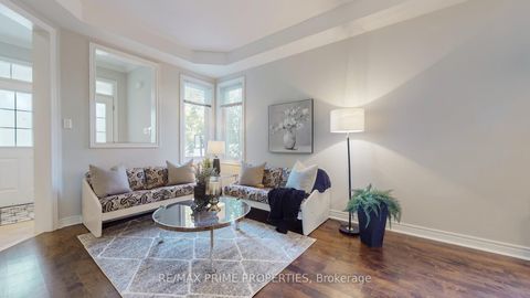 Photo 4 at 17 Raintree Crescent, Oak Ridges, Richmond Hill