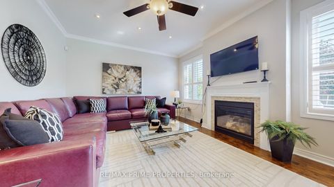 Photo 11 at 17 Raintree Crescent, Oak Ridges, Richmond Hill