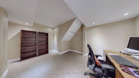 Photo 34 at 17 Raintree Crescent, Oak Ridges, Richmond Hill