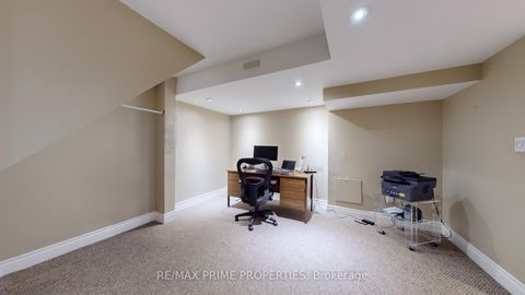 Photo 35 at 17 Raintree Crescent, Oak Ridges, Richmond Hill