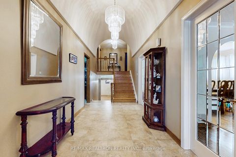 Photo 26 at 42 Banner Lane, King City, King Photo 26 at 42 Banner Lane, King City, King