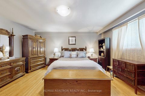 Photo 36 at 42 Banner Lane, King City, King Photo 36 at 42 Banner Lane, King City, King