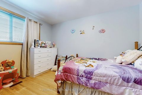 Photo 40 at 42 Banner Lane, King City, King Photo 40 at 42 Banner Lane, King City, King