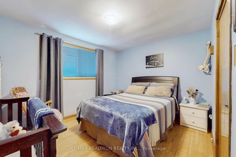 Photo 41 at 42 Banner Lane, King City, King Photo 41 at 42 Banner Lane, King City, King