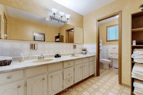 Photo 42 at 42 Banner Lane, King City, King