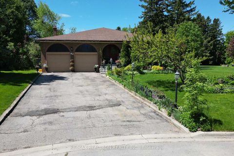 Photo 45 at 42 Banner Lane, King City, King Photo 45 at 42 Banner Lane, King City, King