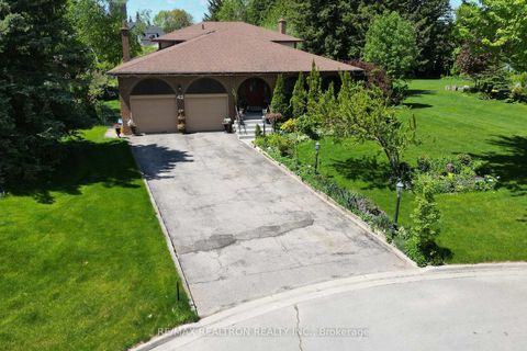 Photo 47 at 42 Banner Lane, King City, King Photo 47 at 42 Banner Lane, King City, King