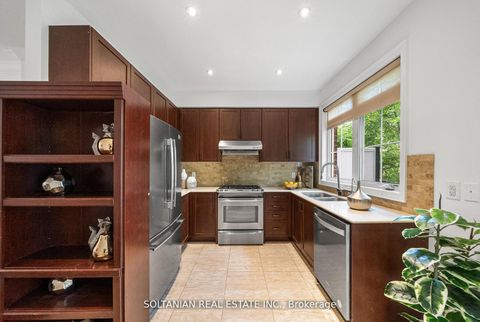 Photo 10 at 25 Slingsby Lane, Willowdale East, Toronto