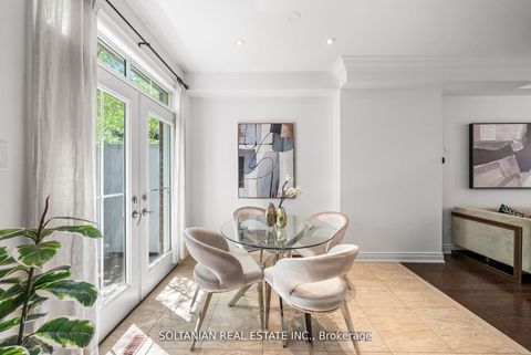 Photo 13 at 25 Slingsby Lane, Willowdale East, Toronto