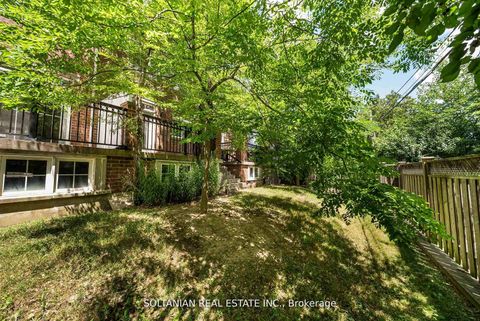 Photo 28 at 25 Slingsby Lane, Willowdale East, Toronto