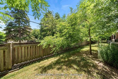 Photo 32 at 25 Slingsby Lane, Willowdale East, Toronto