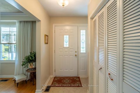 Photo 5 at 15 Stanland Drive, Scarborough Village, Toronto