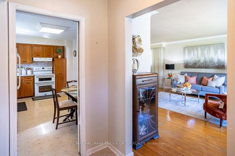 Photo 10 at 15 Stanland Drive, Scarborough Village, Toronto