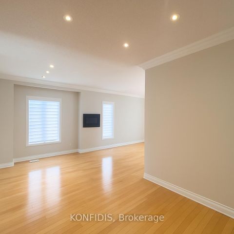 Photo 6 at 56 Mintwood Road, Patterson, Vaughan