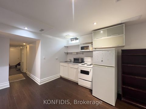 Photo 24 at 56 Mintwood Road, Patterson, Vaughan