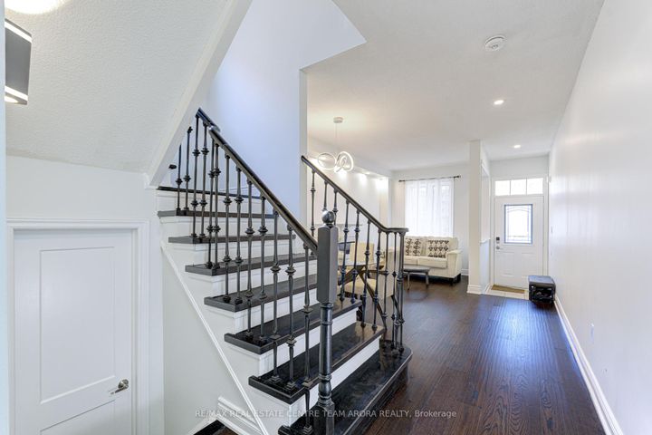 Photo 8 at 65 Pergola Way, Bram West, Brampton