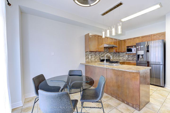 Photo 14 at 65 Pergola Way, Bram West, Brampton