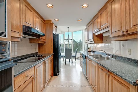 Photo 15 at 504 - 1903 Pilgrims Way, GA Glen Abbey, Oakville