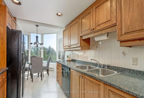 Photo 17 at 504 - 1903 Pilgrims Way, GA Glen Abbey, Oakville