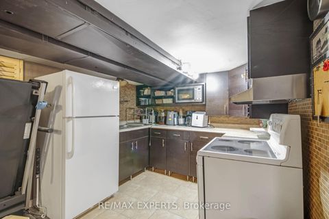 Photo 26 at 28 Mahoney Avenue, Mount Dennis, Toronto