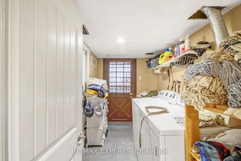 Photo 28 at 28 Mahoney Avenue, Mount Dennis, Toronto