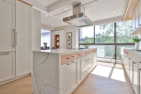 Photo 14 at 301 - 342 Spadina Road, Forest Hill South, Toronto