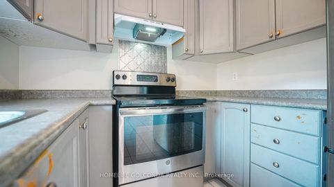 Photo 6 at 21 Bentley Crescent, 400 West, Barrie