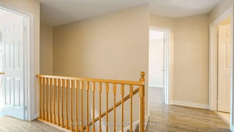 Photo 11 at 21 Bentley Crescent, 400 West, Barrie