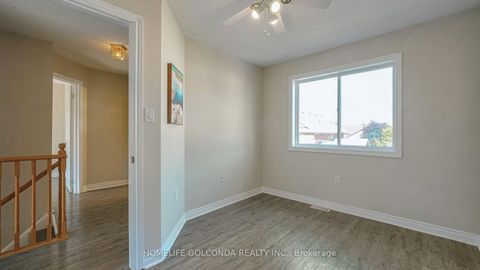 Photo 18 at 21 Bentley Crescent, 400 West, Barrie