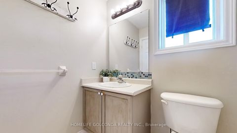 Photo 24 at 21 Bentley Crescent, 400 West, Barrie